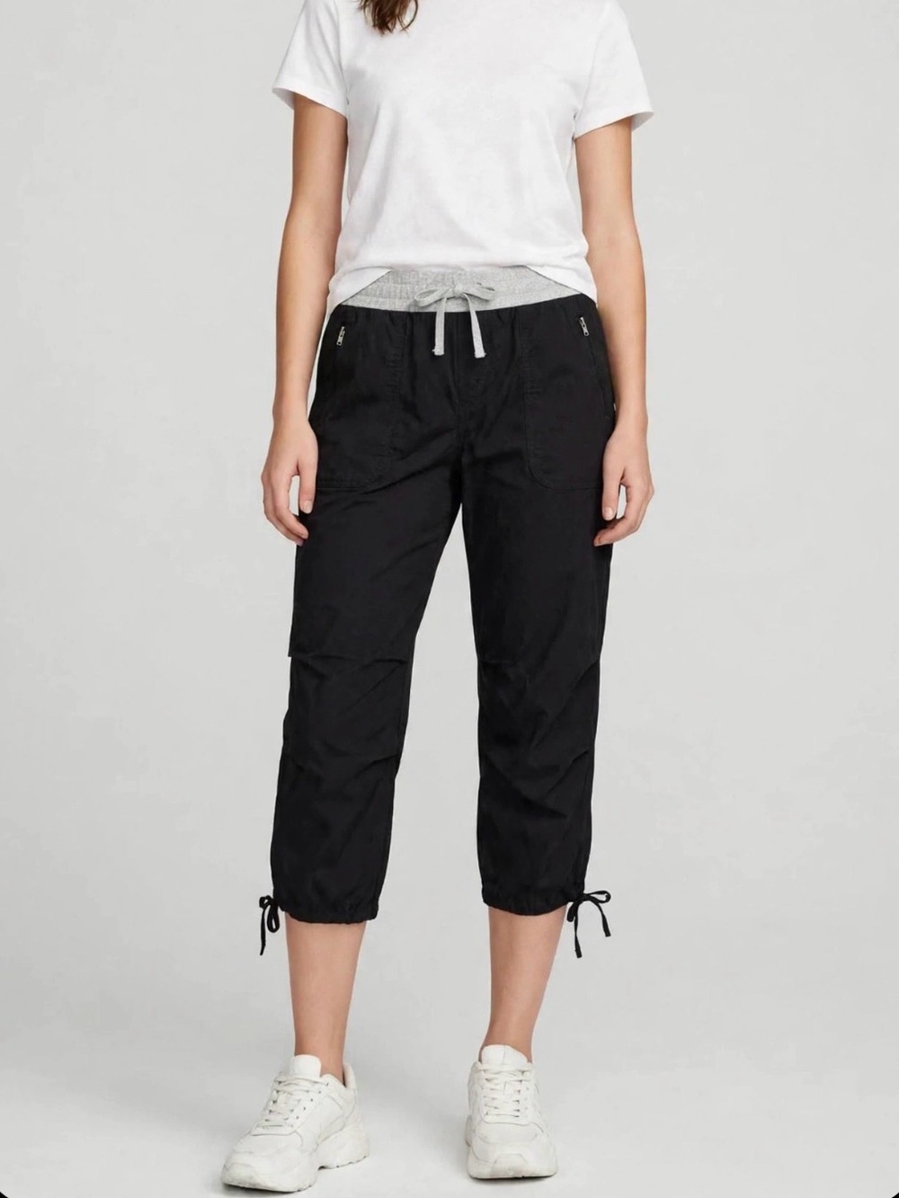 Lorna Jane Black Drawstring Waist Capri Cargo Workout Pants
